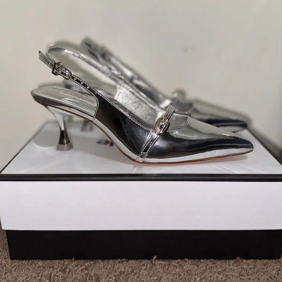 Larroude Ines Silver Women's Pumps size 6.5 - Picture 4 of 7